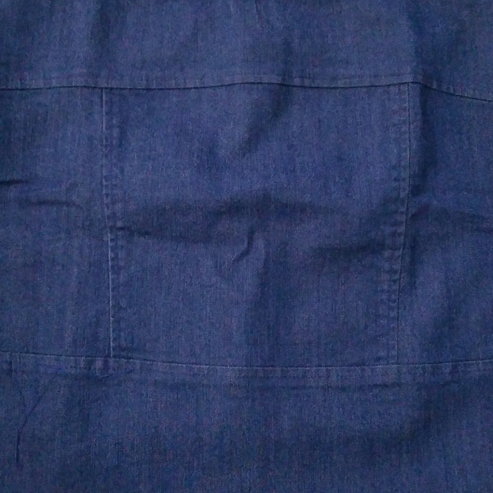 Cute VTG Dark Wash Jean Skirt - Picture 3 of 7